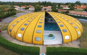 La piscine vue du ciel