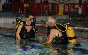 Téléthon 2017 organisé par le SPNS avec aquagym, aquabike, initiation au sauvetage sportif, baptêmes de plongée avec le Club Sub-Aquatique de Saverdun, relais d'1km par les apnéiste et initiation à l'apnée par le club d'apnée saverdunois Inspyr'Apnée (2/12/2017)