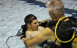 Téléthon 2017 organisé par le SPNS avec aquagym, aquabike, initiation au sauvetage sportif, baptêmes de plongée avec le Club Sub-Aquatique de Saverdun, relais d'1km par les apnéiste et initiation à l'apnée par le club d'apnée saverdunois Inspyr'Apnée (2/12/2017)