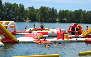 Fête du club à AquaPlayPark au lac de la Ginestière (23/06/2018)

Photo : Tiffany M.