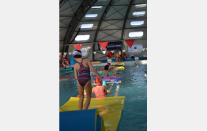 Les enfants de l'Ecole de Natation sur le parcours ludique

Photo Tiffany Mailhol