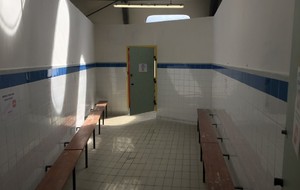 Rénovation (peinture) des vestiaires