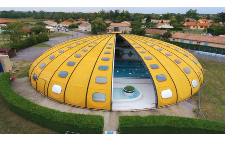 La piscine vue du ciel 